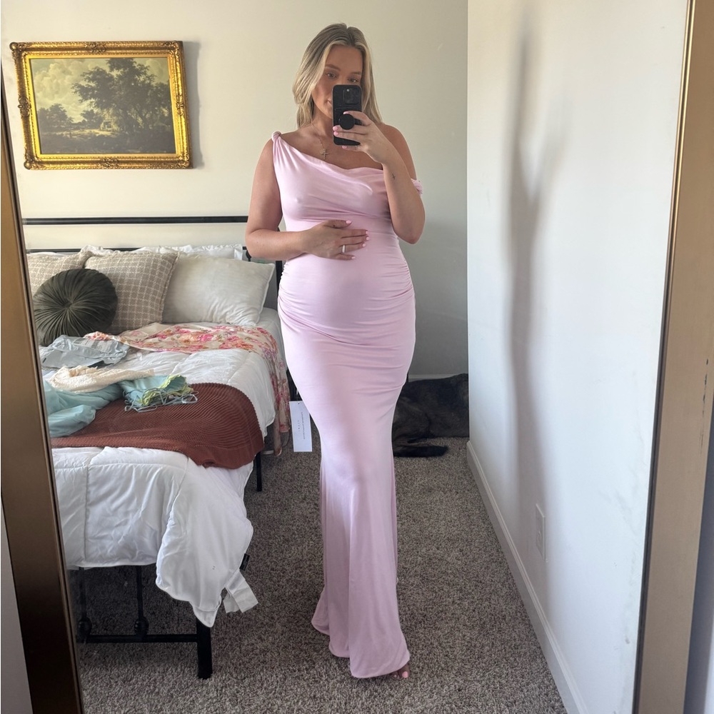 LITA
PINK TWISTED ASYMMETRIC MATERNITY MAXI DRESS - Picture 6 of 6